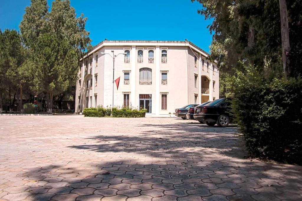 Kriva Resort إلباسان المظهر الخارجي الصورة